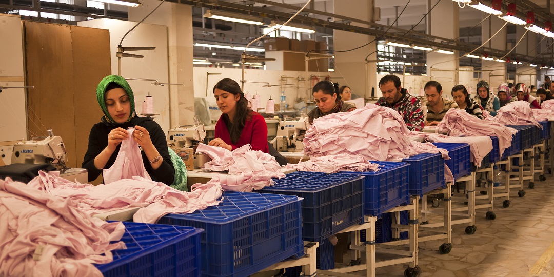 Roman Vatandaşlar için Tekstil Fabrikası Kuruluyor