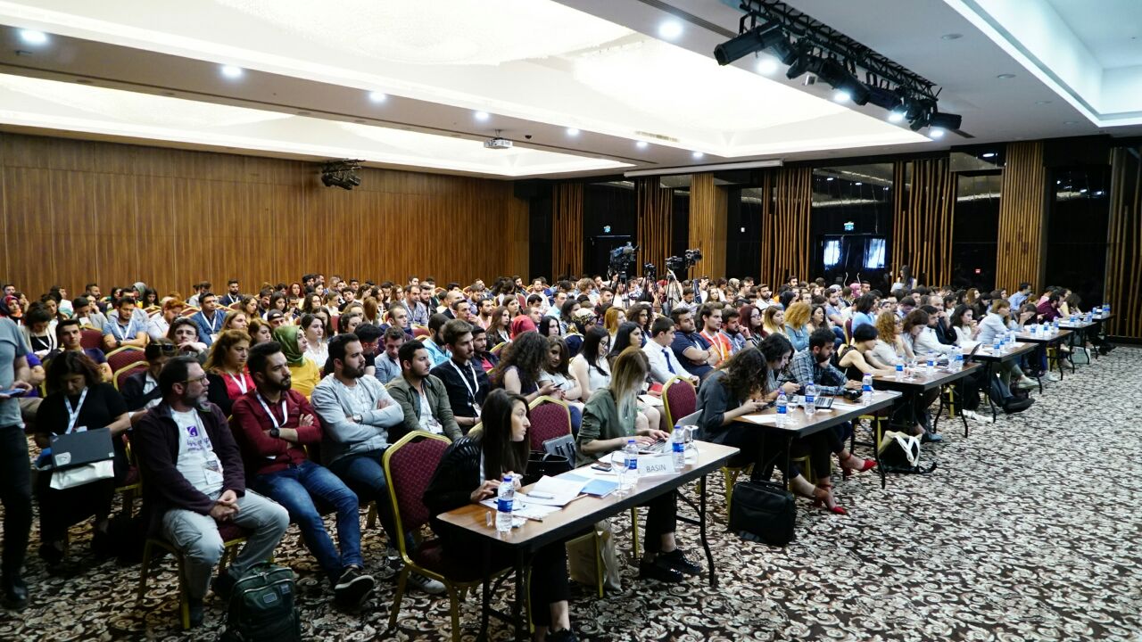 Habitat Derneği, Türkiye’deki Gençlerin İyi Olma Hali Raporu’nun sonuçlarını açıkladı.