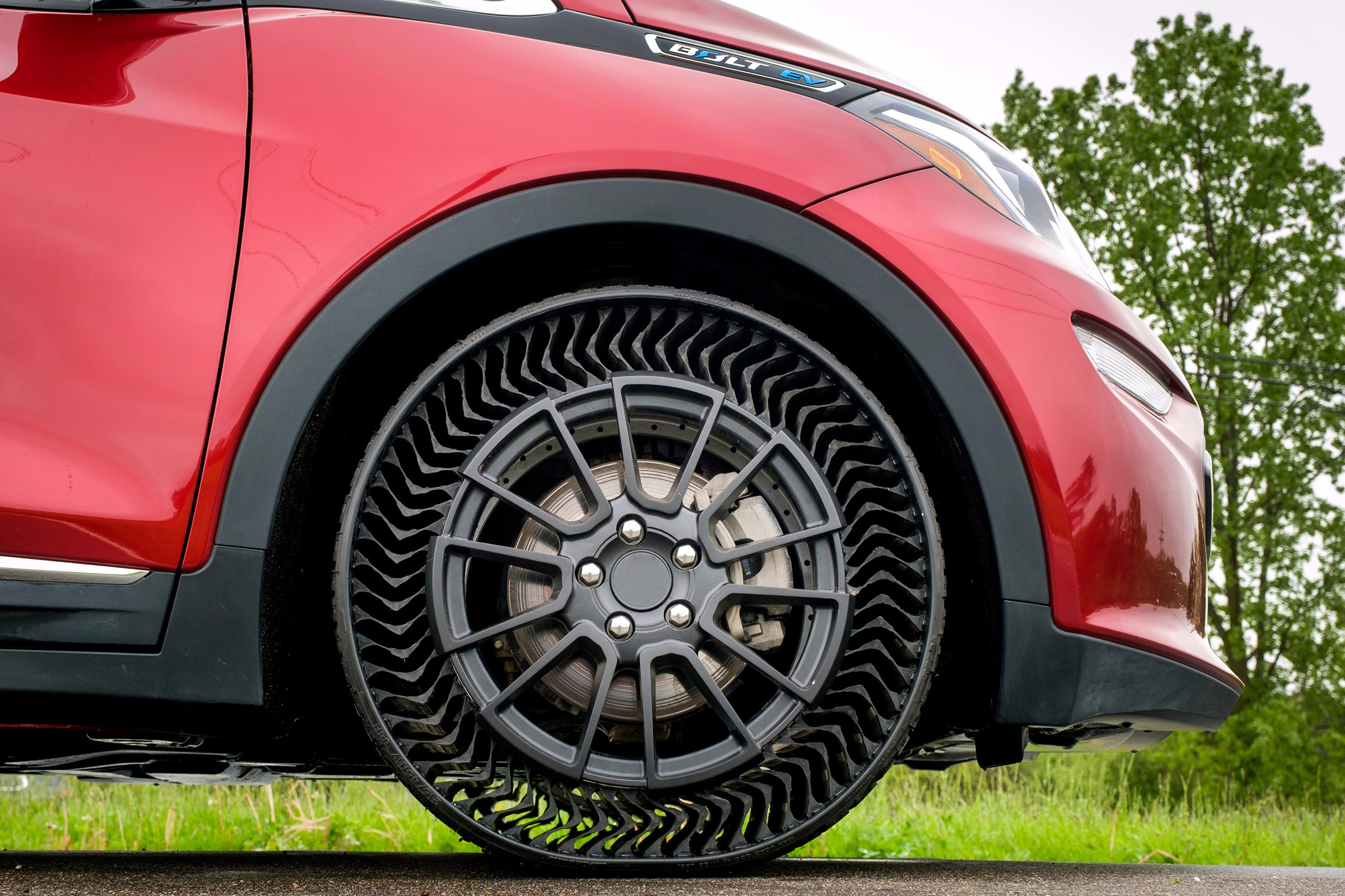 Michelin ve General Motor, havasız lastik tasarlıyor!